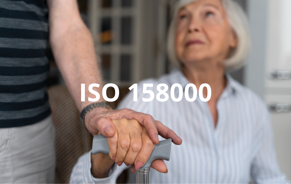 ISO 158000 atención a personas mayores